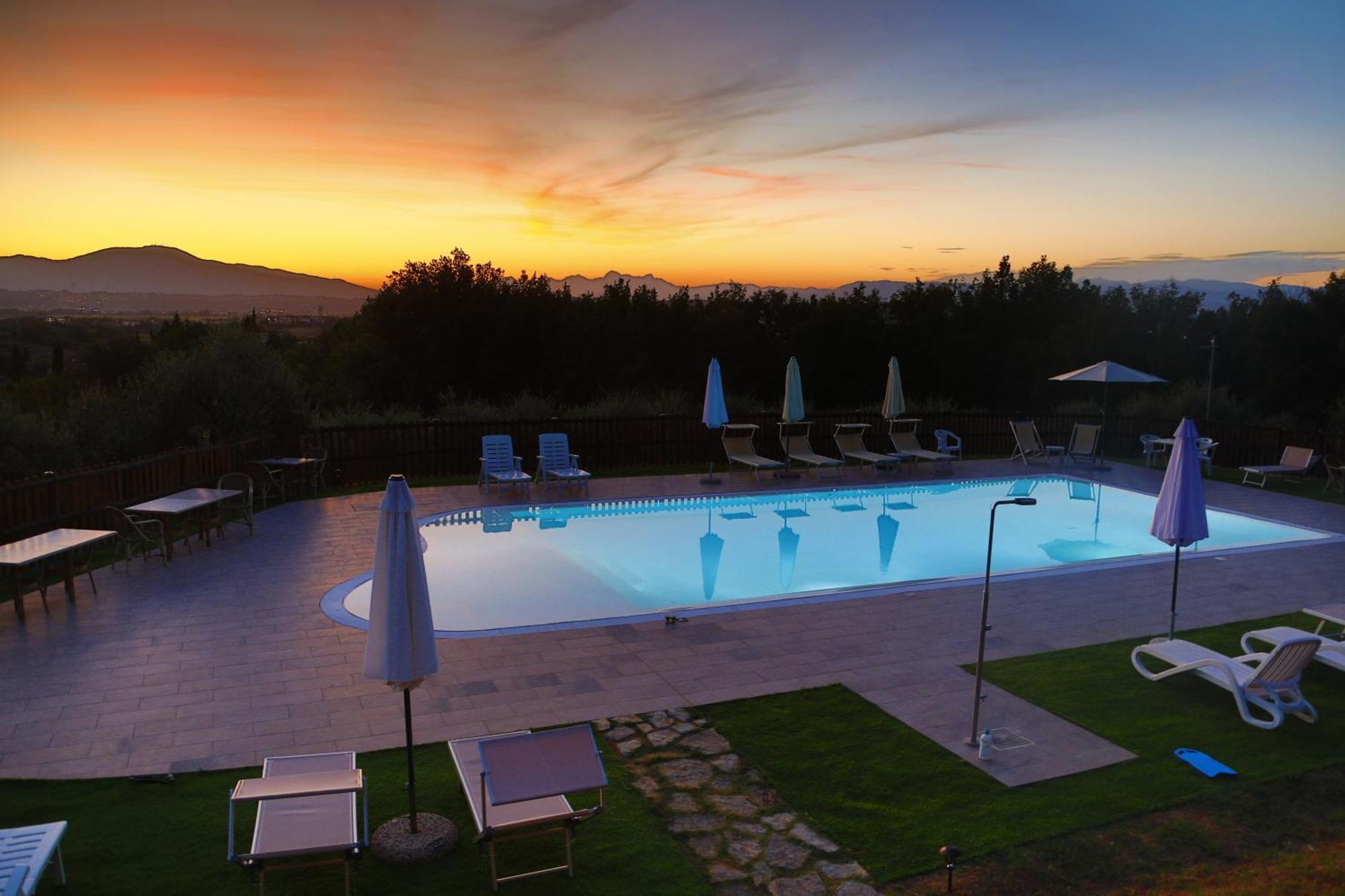 Agriturismo Cascina Cipressa San Romano  Exterior photo