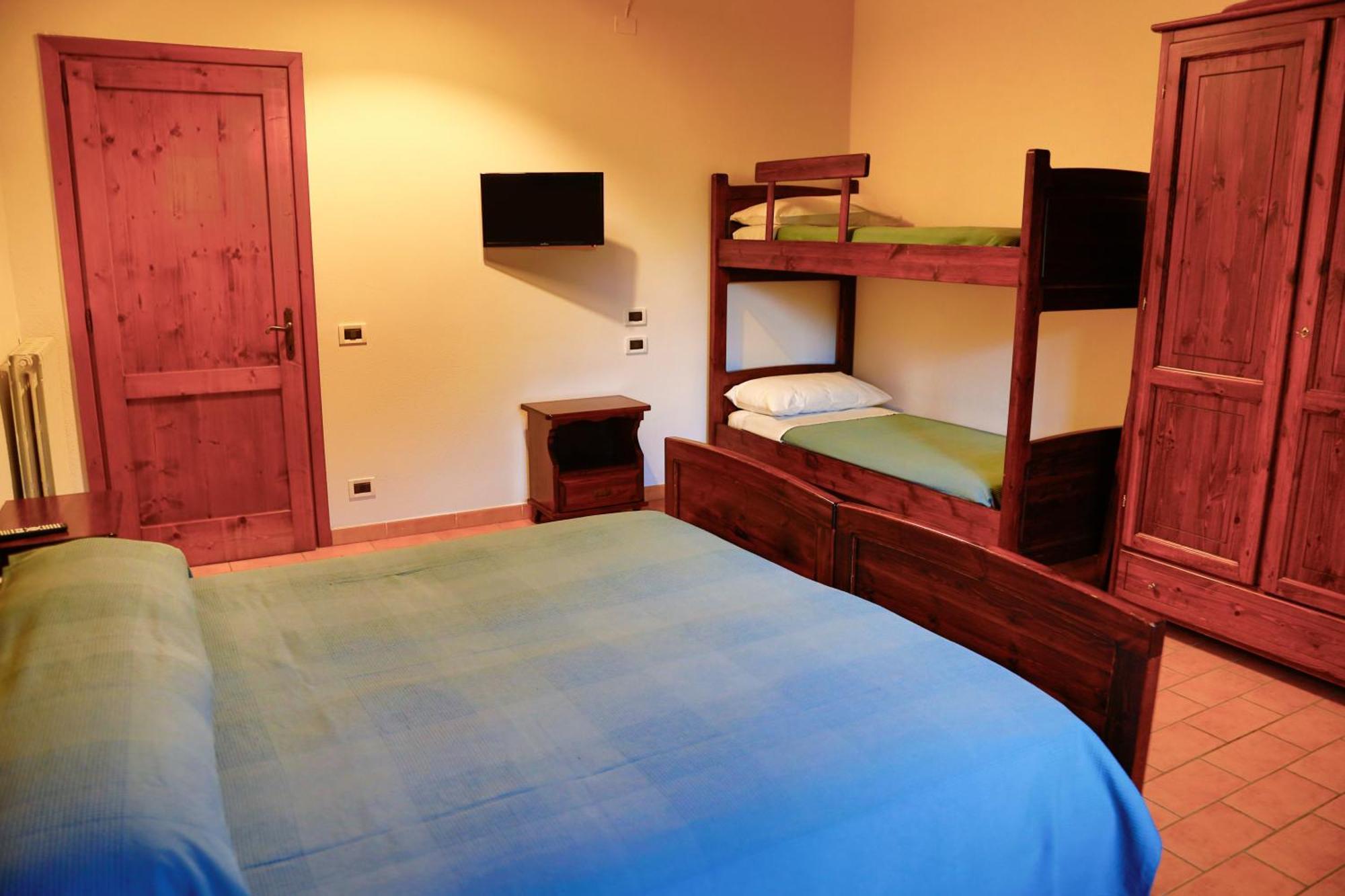 Agriturismo Cascina Cipressa San Romano  Room photo