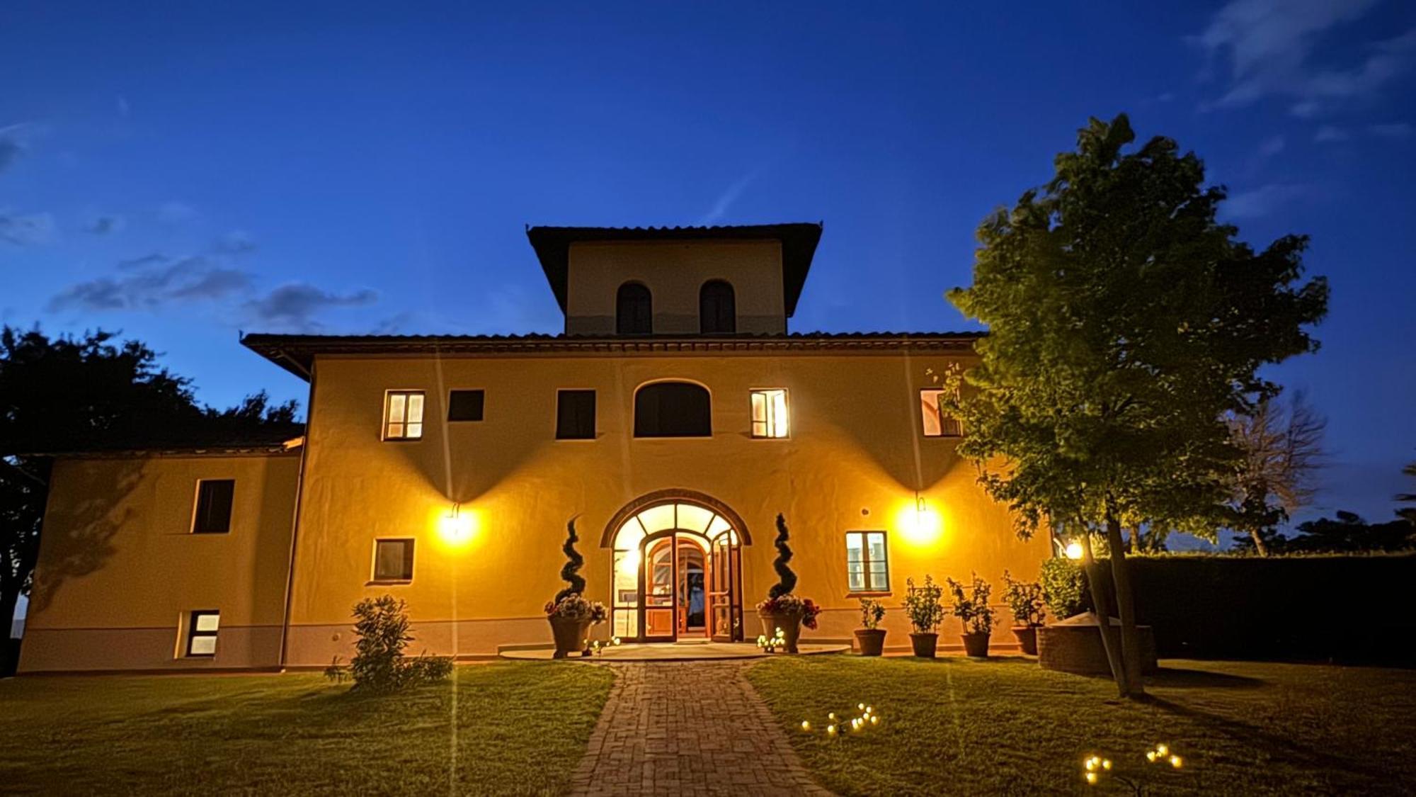 Agriturismo Cascina Cipressa San Romano  Exterior photo