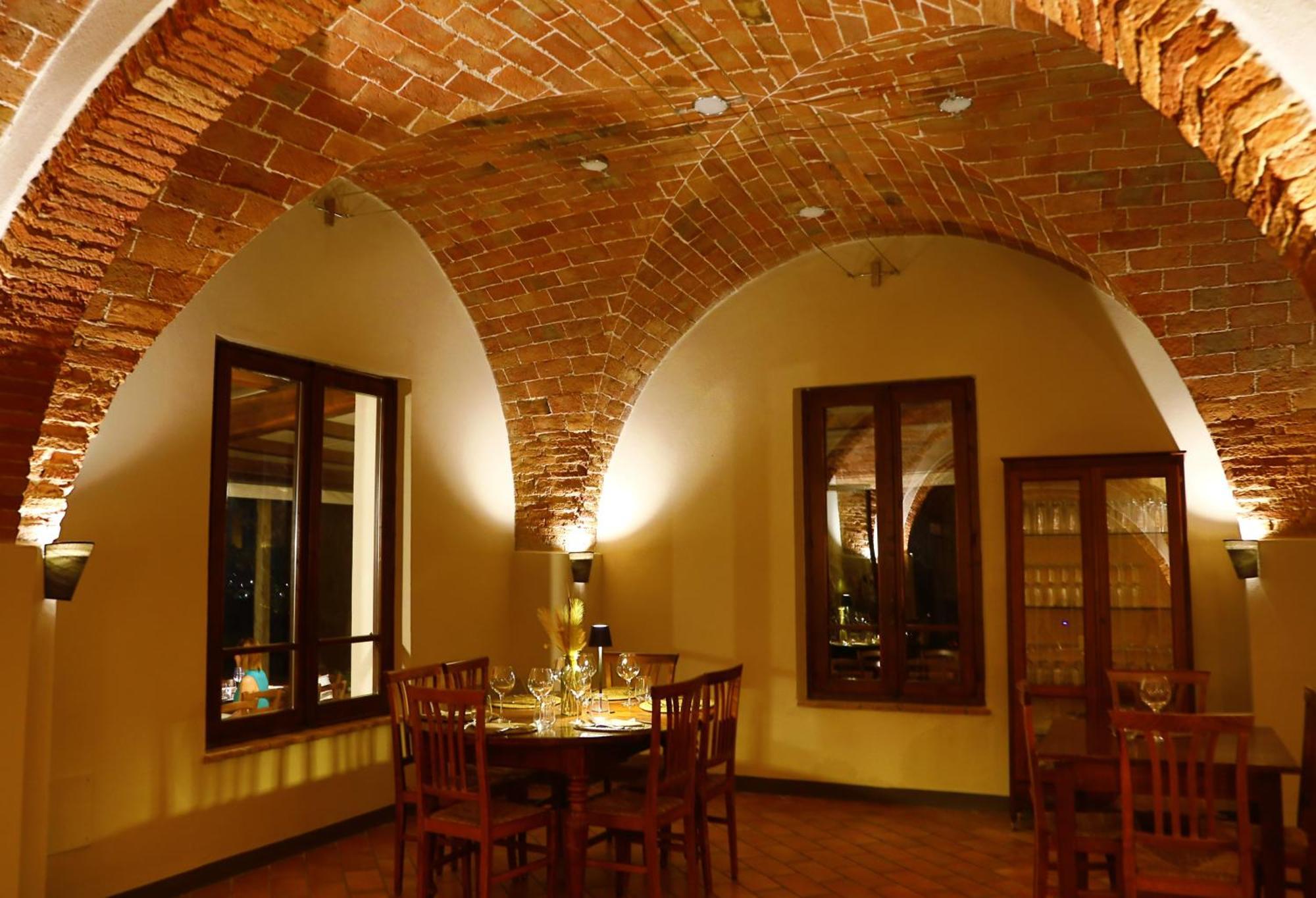 Agriturismo Cascina Cipressa San Romano  Exterior photo